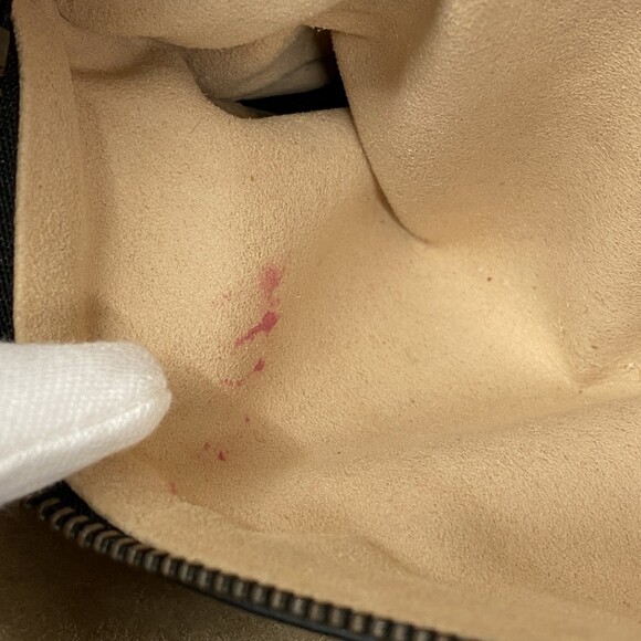 GUCCI Black Leather GG Marmont Shoulder Bag - Picture 11 of 16